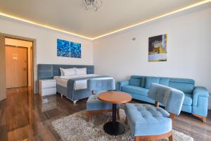 White Tower Private Apartment Beach View