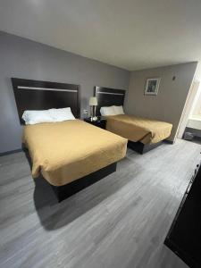 Double Room with Two Double Beds room in The Kinder Inn