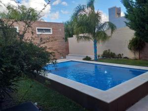 Casa Con Pileta En Roldan