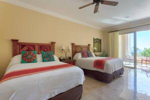 Beachfront Resort Living at Villa La Estancia
