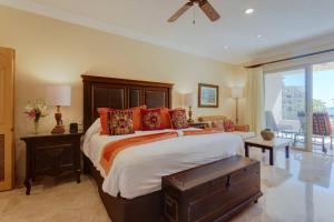 Beachfront Resort Living at Villa La Estancia