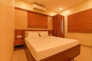 Via Dream Plaza - Nr Biswa Bangla Gate