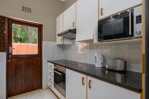 San Lameer Villa 3215 - 2 Bedroom Classic - 4 pax - San Lameer Rental Agency