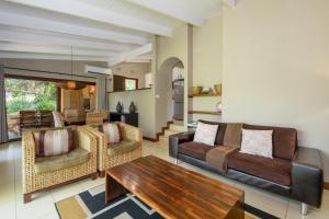 San Lameer Villa 3215 - 2 Bedroom Classic - 4 pax - San Lameer Rental Agency