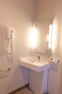 Hotels Hotel Nancy Gare-Congres : photos des chambres