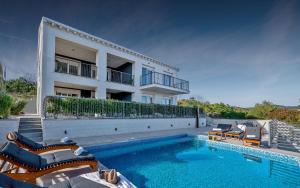 Luxury Authentic Experience at Villa Marta