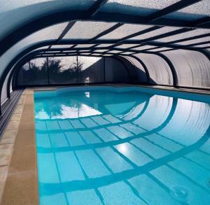 Maisons de vacances Longere Bretonne avec piscine chauffee a 20 minutes de la mer : photos des chambres