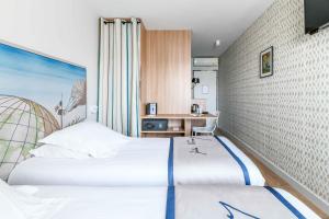 Hotels Hotel Jules Verne Biarritz : photos des chambres