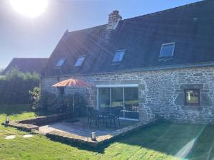 Maisons de vacances Longere Bretonne avec piscine chauffee a 20 minutes de la mer : photos des chambres