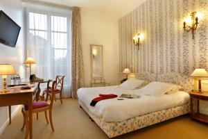 Hotels Chateau de la Rozelle : Chambre Double ou Lits Jumeaux Privilège 