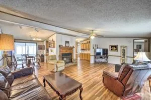 Rustic Family Home and Acreage about 20 Mi Hocking Hills - Rockbridge