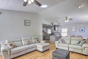 Immaculate Suwanee House with Pool and Game Room!