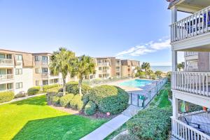 Walk to Ocean Myrtle Beach Condo with Pool!