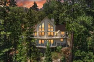Beautiful Lake Arrowhead Cabin with EV Charger - Twin Peaks