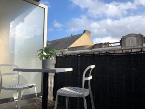 Appartements Studio avec balcon & parking gratuit - Tours Gare : photos des chambres