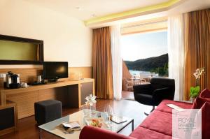 Royal Suite with Sea View & Outdoor Spa Bath