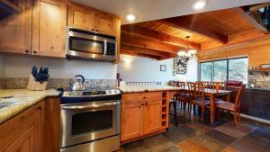 Snowflower #26 Condo