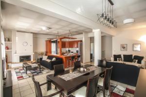 obrázek - Grand Meteora Central Luxury Apartment