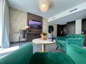 Suite room in GOLF HOTEL