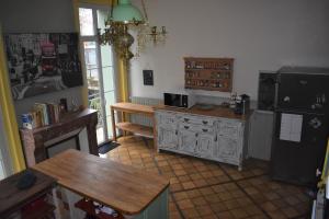 Maisons de vacances Beautiful large stylish villa centrally located in Pons : photos des chambres