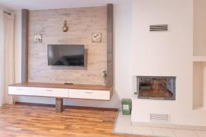 Apartment Ludvig Zell am See - Kaprun with spacious terrace