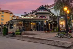 Хотел Том и Нези Класик - Lŭdzhene