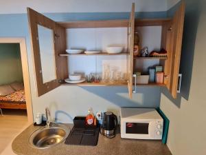 Ritupes12 4 can stay free parking 10 min to city center