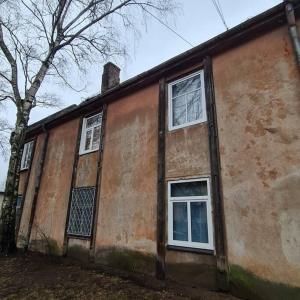 Ritupes12 4 can stay free parking 10 min to city center