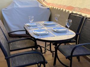 Duquesa village El Hacho