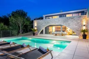 Villa Dvo - Ružići