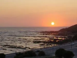 Marginal Oceanica Apartment - Vais