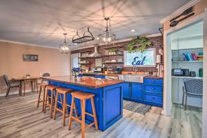 Charming Retreat on 20 Acres with Private Lake!