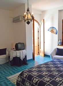 Villa Luigina - seafront villa in Capo dOrlando