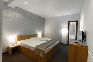 Pensiunea Kristall Tecuci - Adjud