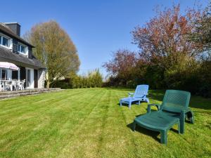 Maisons de vacances Stylish Holiday Home in Morlaix with Private Garden : photos des chambres