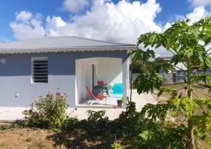 Maison accueillante à Grand-Bourg avec jardin et terrasse - Beaurenom