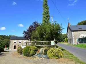 Maisons de vacances Cozy Cottage in Normandy France with Private Garden : photos des chambres