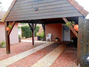 Pretty little cottage in the centre of the Somme region