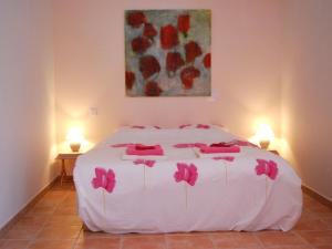 Maisons de vacances Villa in Valreas with Pool and Garden Views : photos des chambres