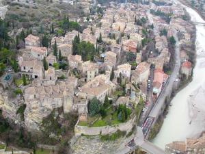 Maisons de vacances Villa in Valreas with Pool and Garden Views : photos des chambres