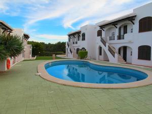 Apartamento ES VENTS a 2 minutos de la playa de Arenal de Son Saura caminando