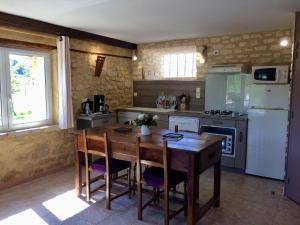 Maisons de vacances Comfy holiday home in Saint Cyprien with terrace : photos des chambres