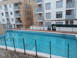 Esguil, apartamento con piscina, a 3 km de la playa VUT-2995-AS