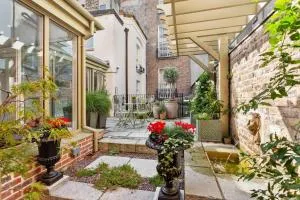 Gardiner Lodge - Sutton