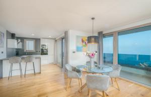 Villa Njivice Apartment Ema