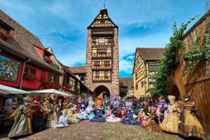 B&B / Chambres d'hotes ADRIHOF a Riquewihr, Cour de l'Abbaye d'Autrey : photos des chambres