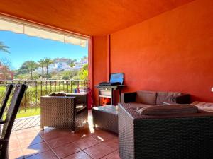 Pool View GOLF FAMILY Ground Floor Terrace with barbecue in Mijas Costa