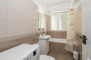 Relaxing Studio Near ParkLake Mall with Metro Access