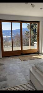 Casa de la Paz, Millstatt - geräumige neu ausgestattete FeWo mit Seeblick und Bergpanorama