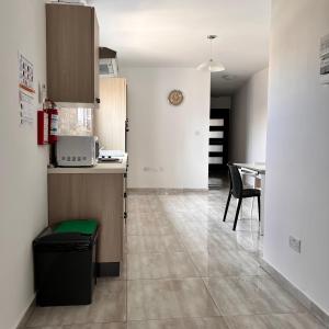 F3 Room 3, Private Room two single beds shared bathroom